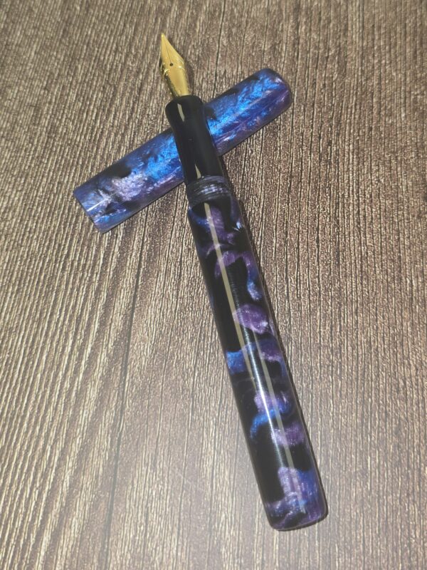 Galactic Bruise Fountain Pen - Image 3