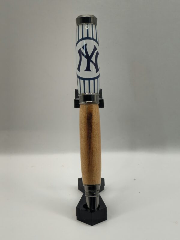 Yankee Stadium 1929 Pen - Image 2
